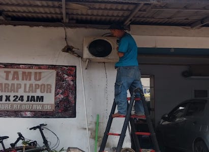 Tukang AC 1